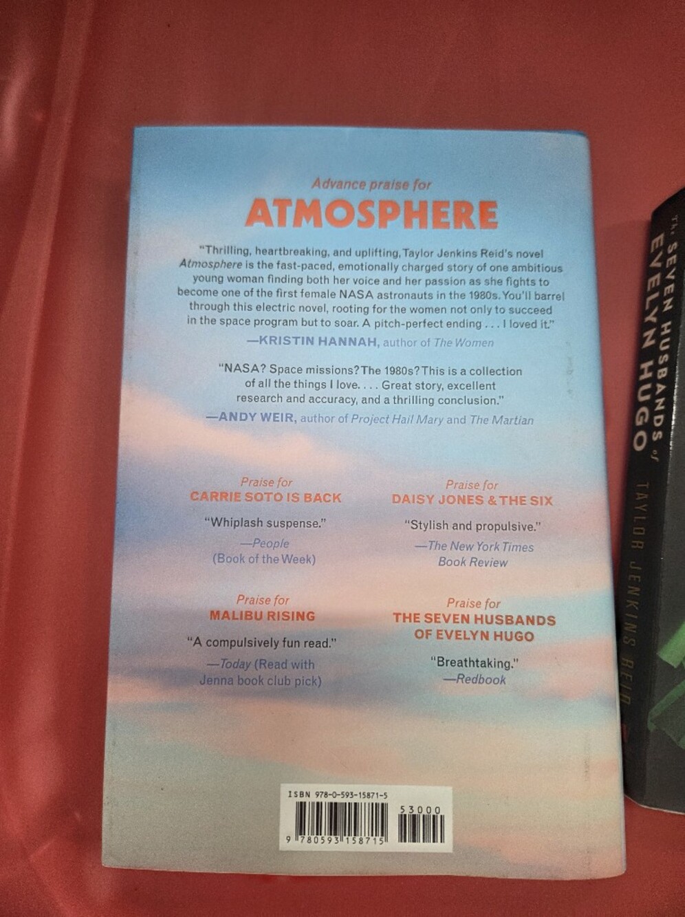 2 Taylor Jenkins Reid Books - Great Read - Picture 3 of 6
